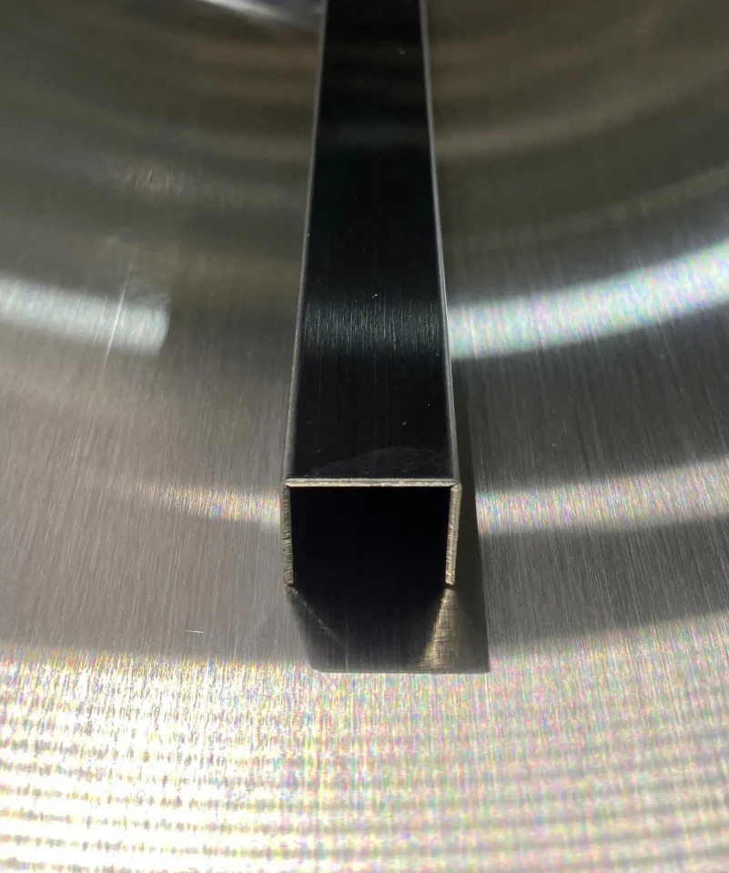 NẸP INOX CHỮ U 4 NẸP INOX CHỮ V