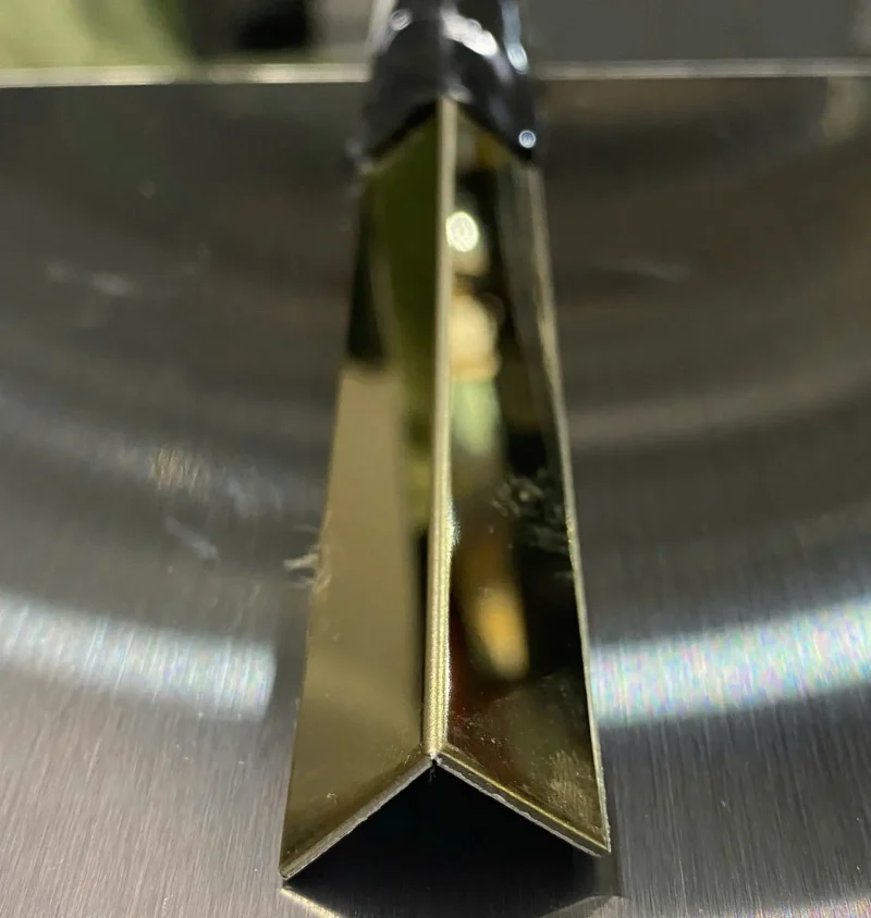 NẸP INOX CHỮ V