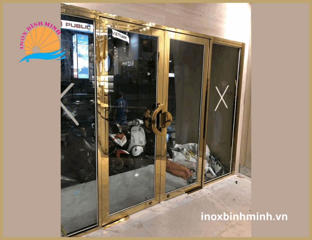 GIA CÔNG ĐỐ CỬA INOX MÀU 3 gia inox màu giá rẻ