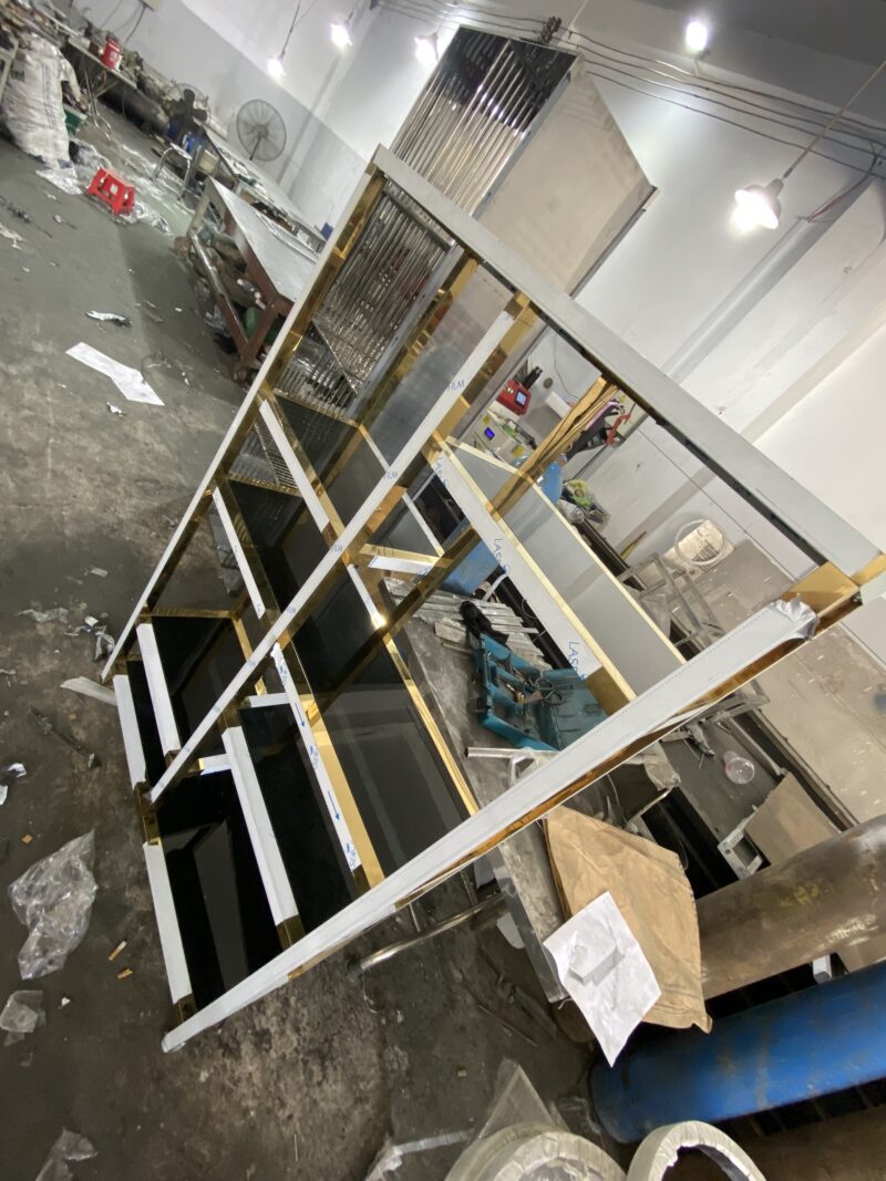 KỆ INOX MÀU VÀNG GƯƠNG 2 KỆ INOX MÀU VÀNG GƯƠNG - Ảnh 2