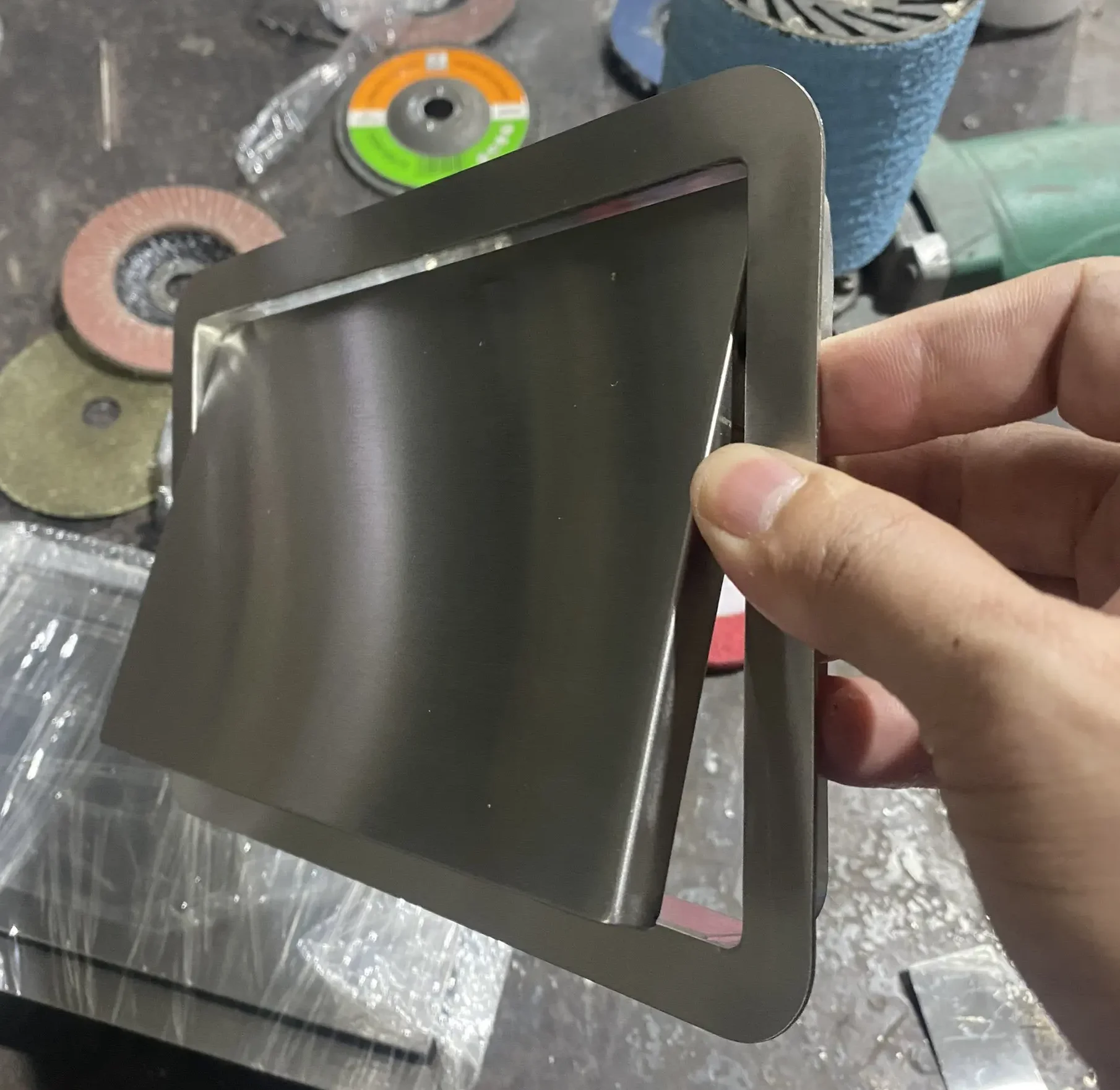 NAP-THUNG-RAC-INOX