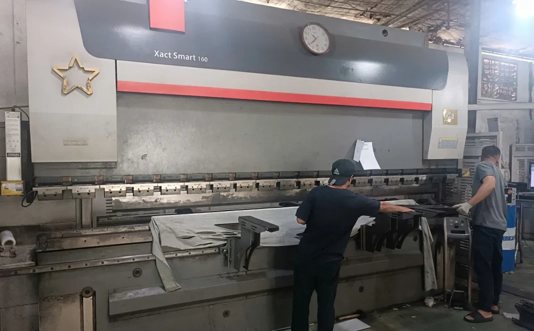 ĐIỂM KHÁC NHAU GIỮA INOX 201 VÀ INOX 304 LÀ GÌ? 2 Về chúng tôi