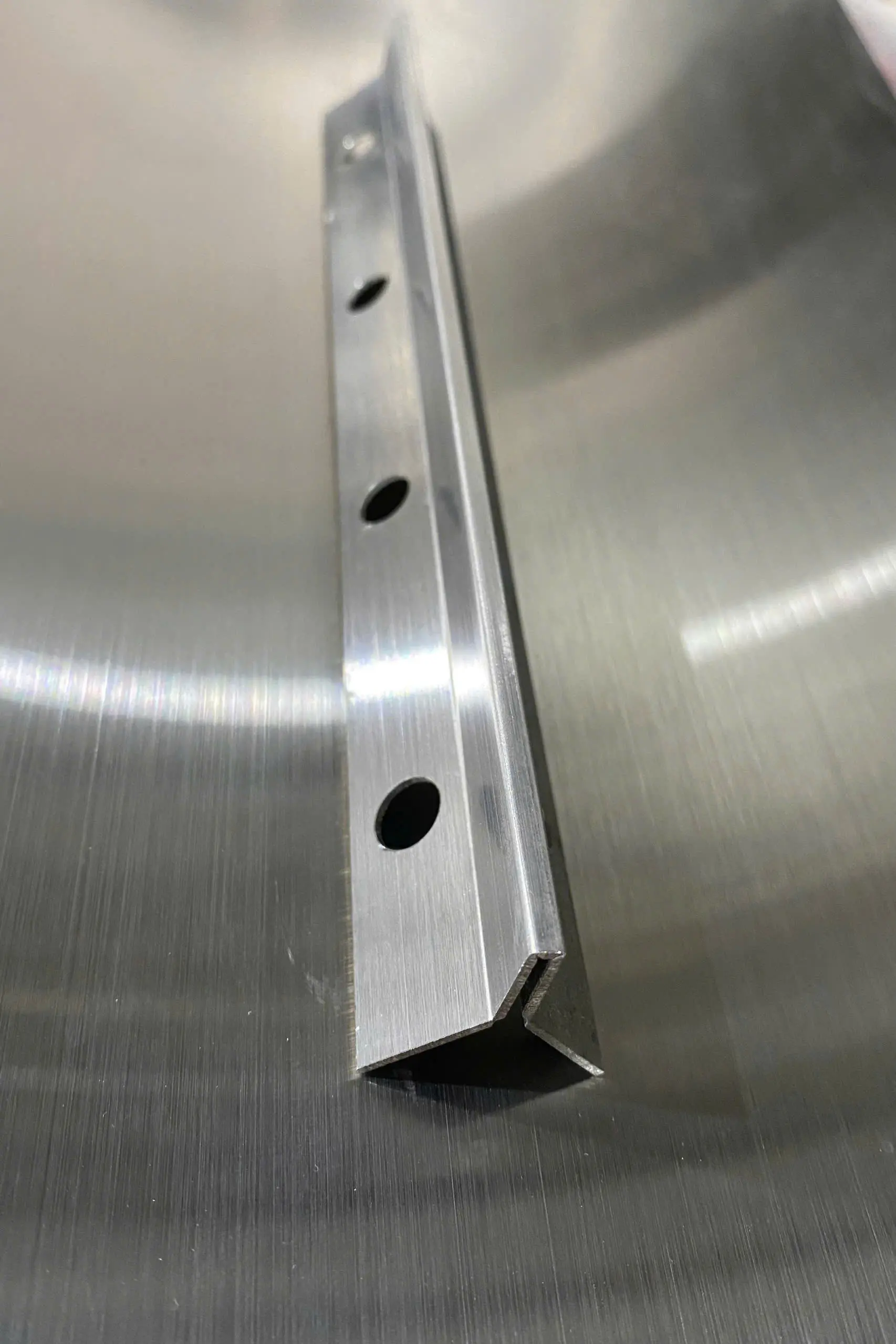 GIA CÔNG NẸP INOX SỐ LƯỢNG LỚN